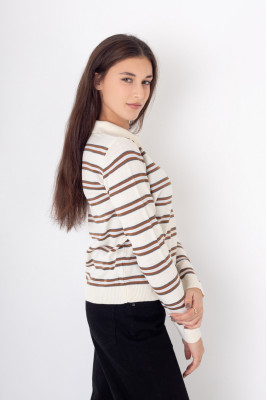 Светр жіночий